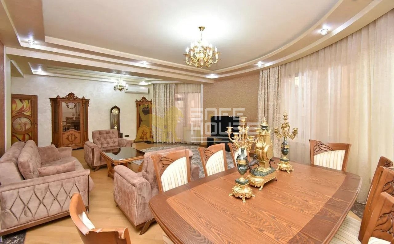 Վաճառքի 4 սենյականոց բնակարան
