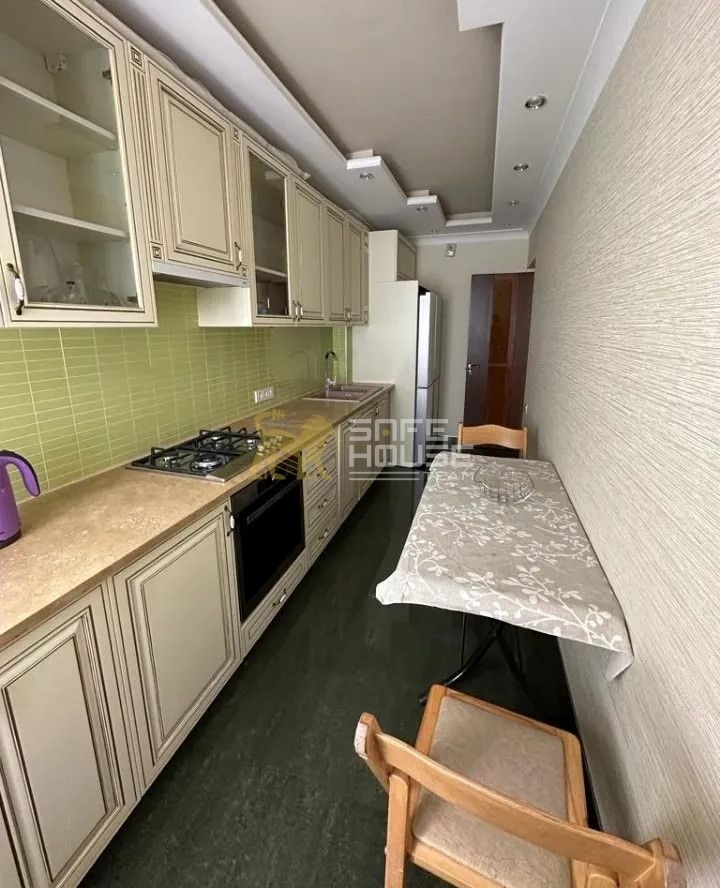 Վարձակալության 3 սենյականոց բնակարան