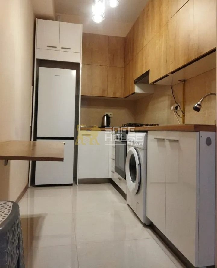 Վարձակալության 3 սենյականոց բնակարան