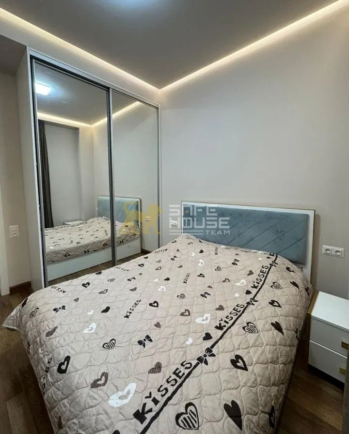 Վարձակալության 3 սենյականոց բնակարան