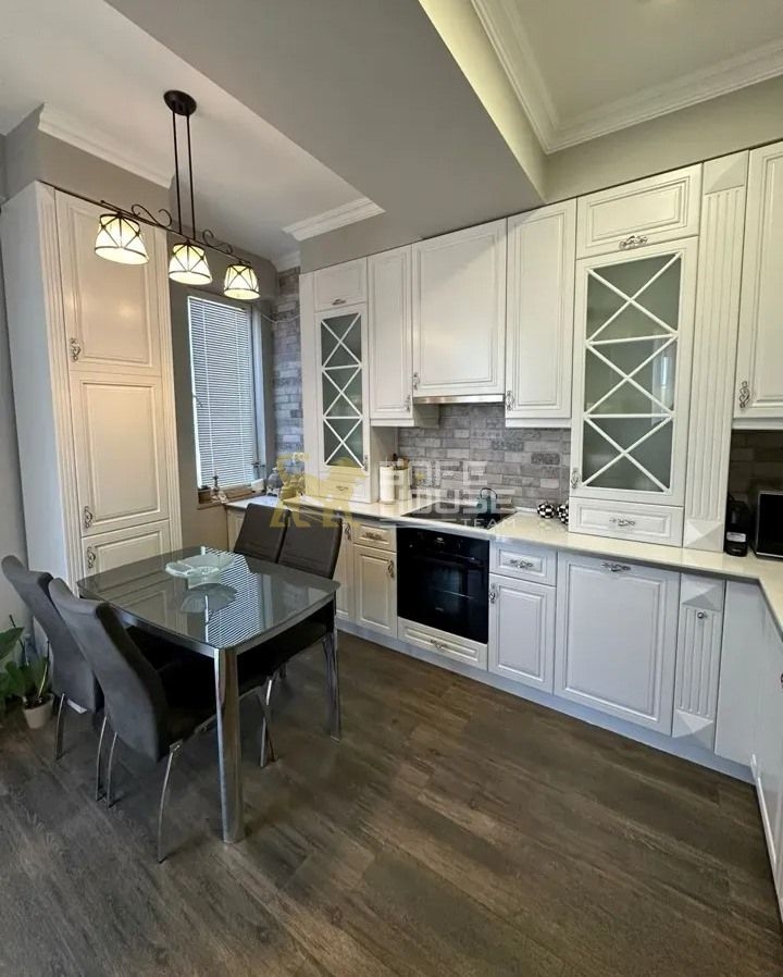 Վարձակալության 3 սենյականոց բնակարան