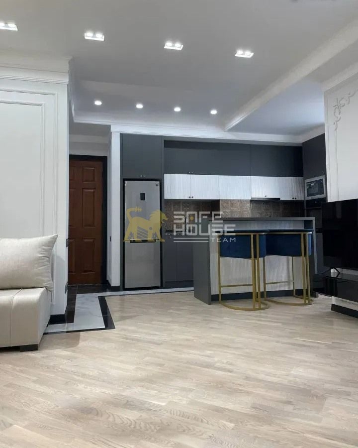 Վարձակալության 3 սենյականոց բնակարան