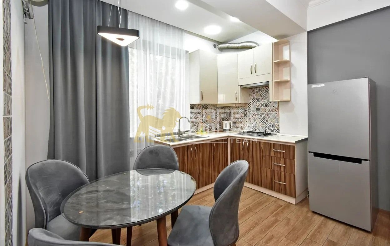 Վարձակալության 3 սենյականոց բնակարան