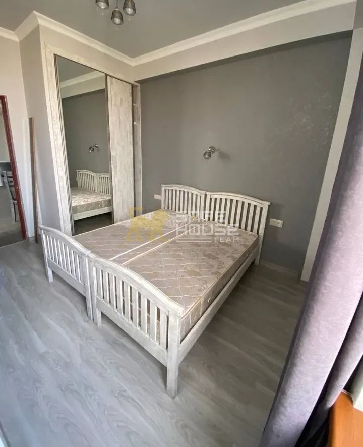 Վարձակալության 3 սենյականոց բնակարան