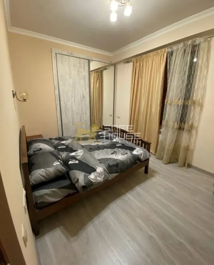 Վարձակալության 3 սենյականոց բնակարան