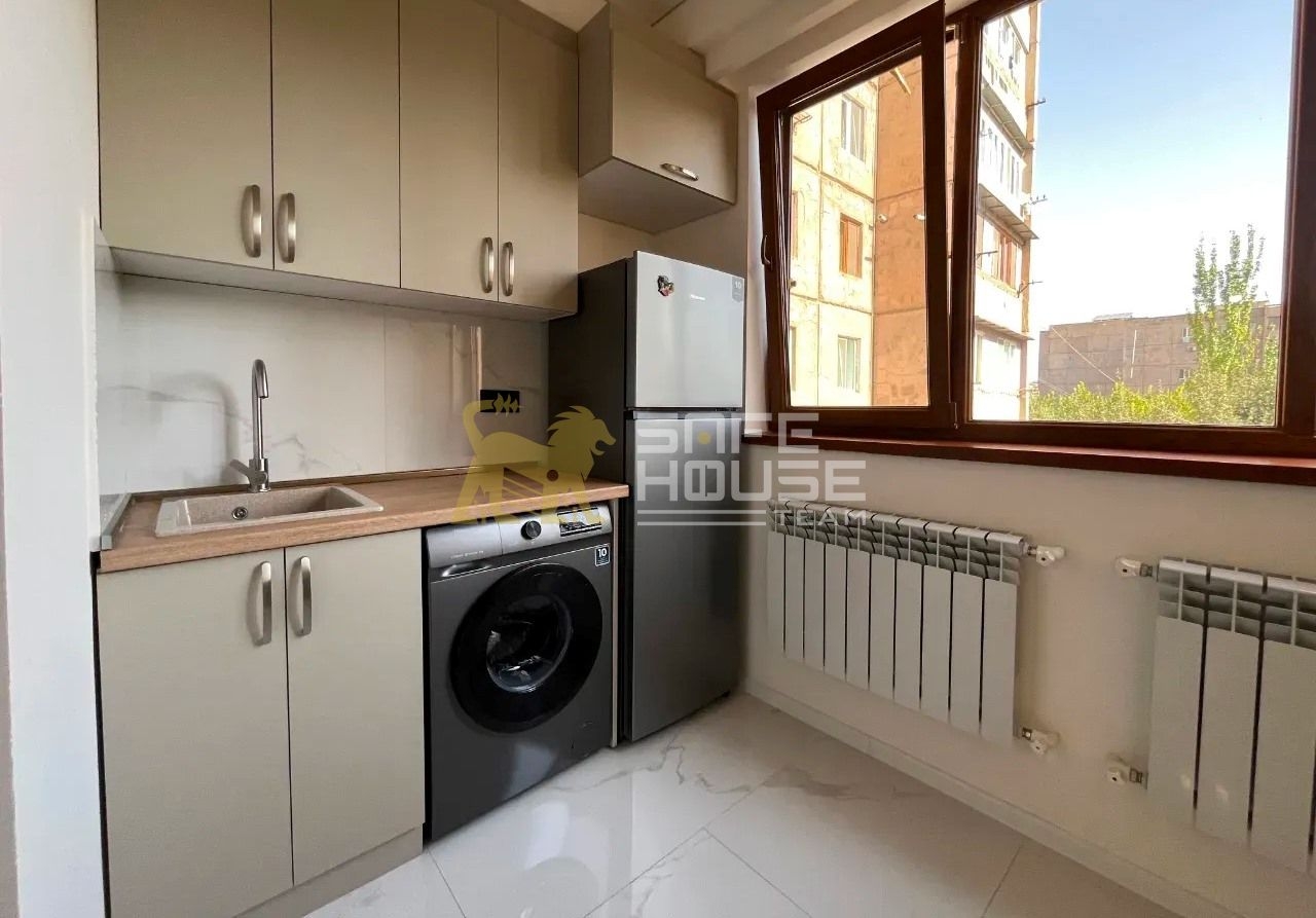 Վաճառքի 2 սենյականոց բնակարան