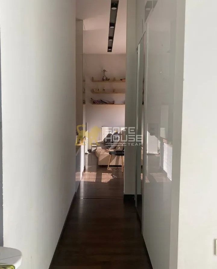 Վաճառքի 3 սենյականոց բնակարան