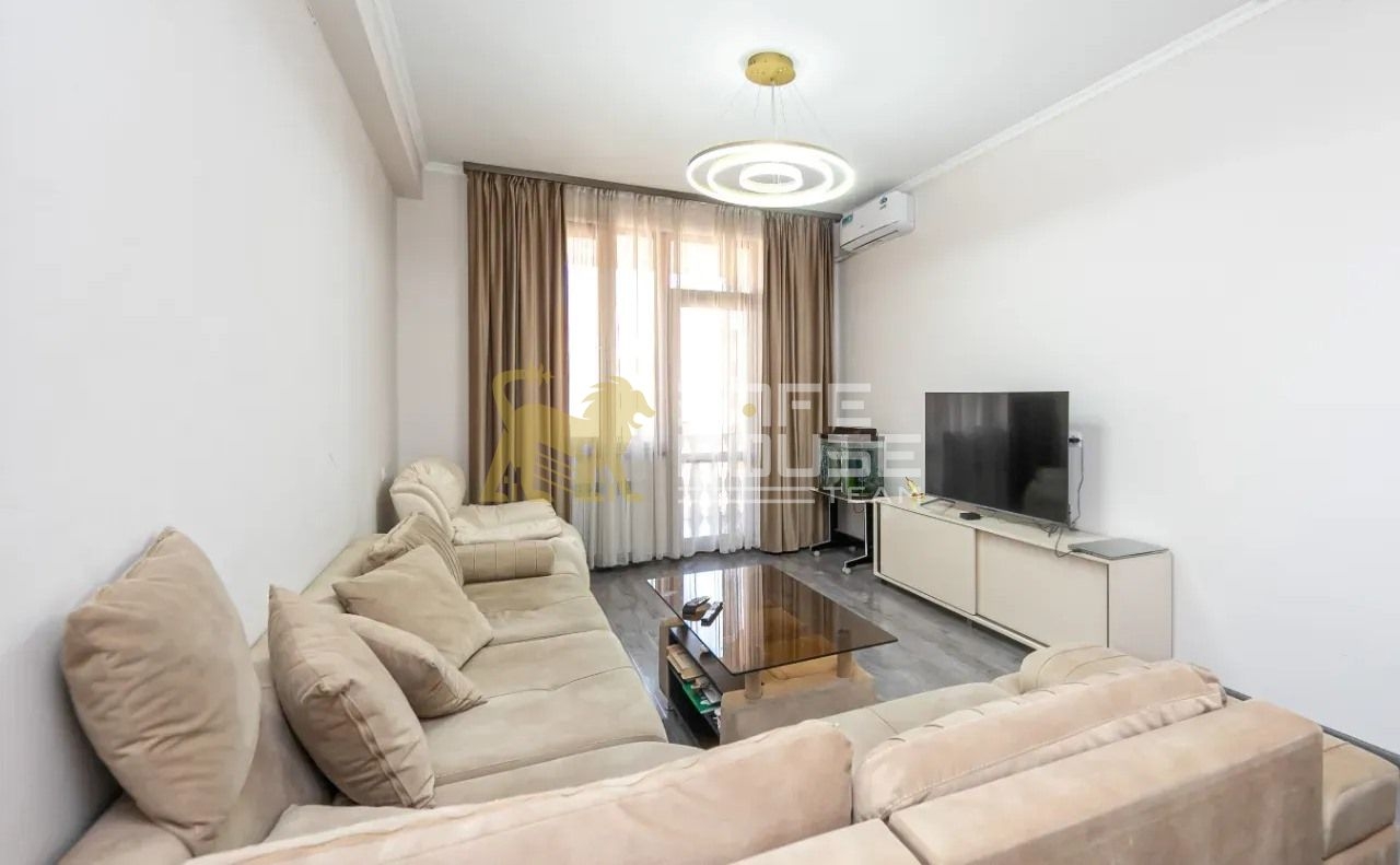 Վաճառքի 3 սենյականոց բնակարան 