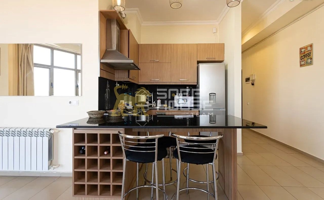 Վաճառքի 4 սենյականոց բնակարան