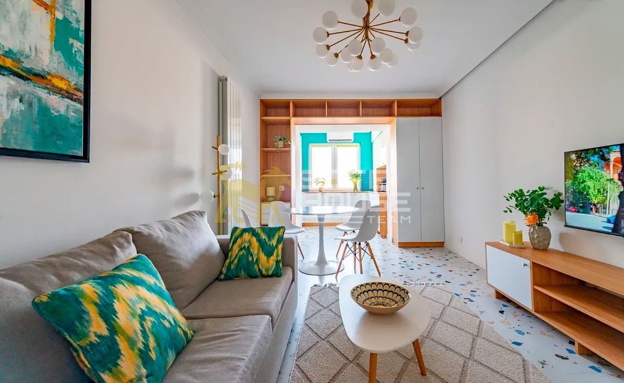 Վաճառքի 2 սենյականոց բնակարան 