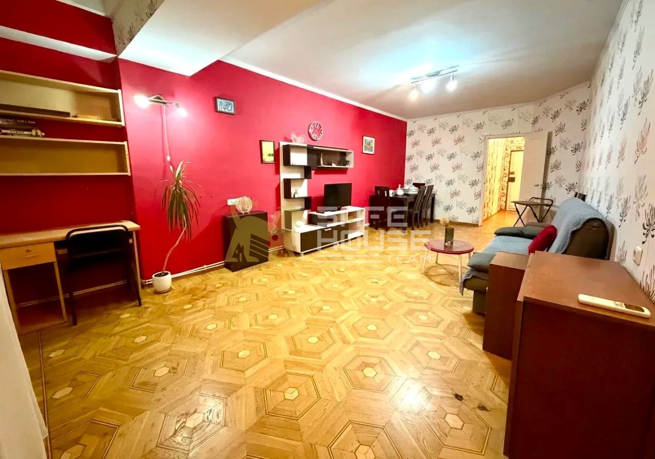 Վաճառքի 3 սենյականոց բնակարան 