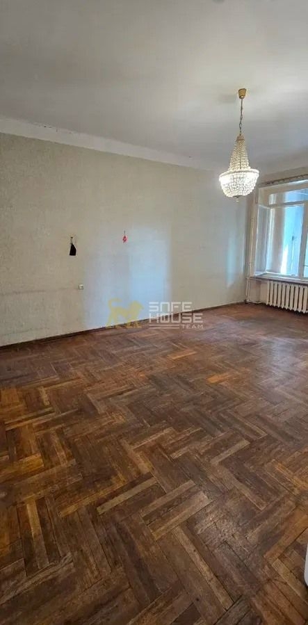 Վաճառքի 3 սենյականոց բնակարան 