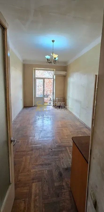 Վաճառքի 3 սենյականոց բնակարան 