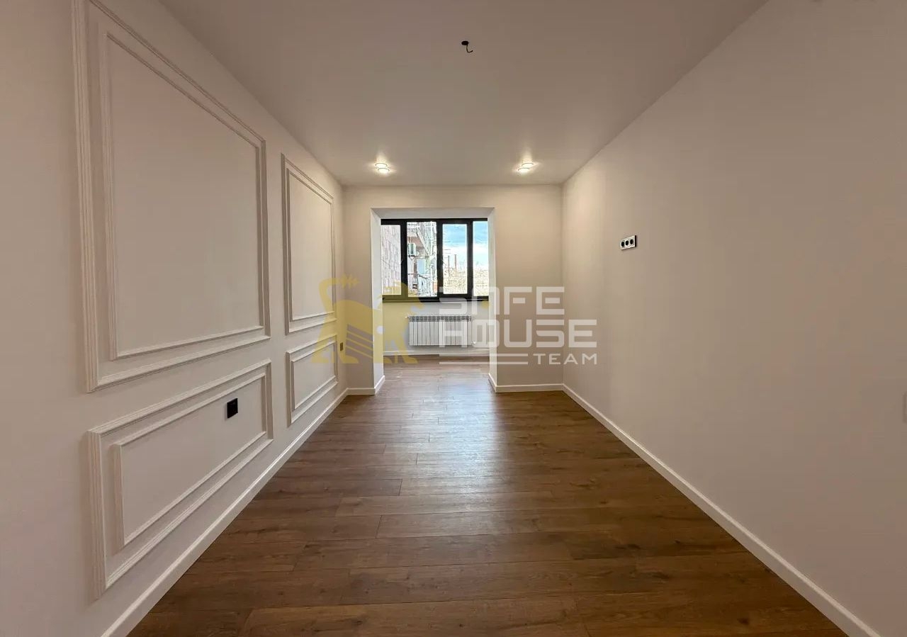 Վաճառքի 3 սենյականոց բնակարան 