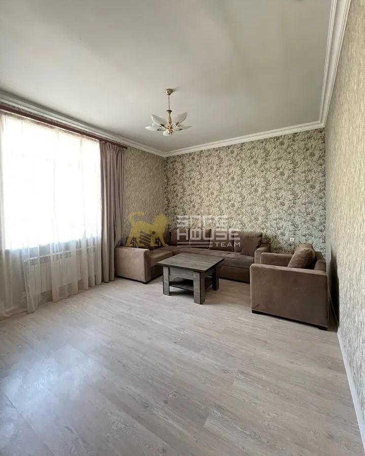Վաճառքի 2 սենյականոց բնակարան