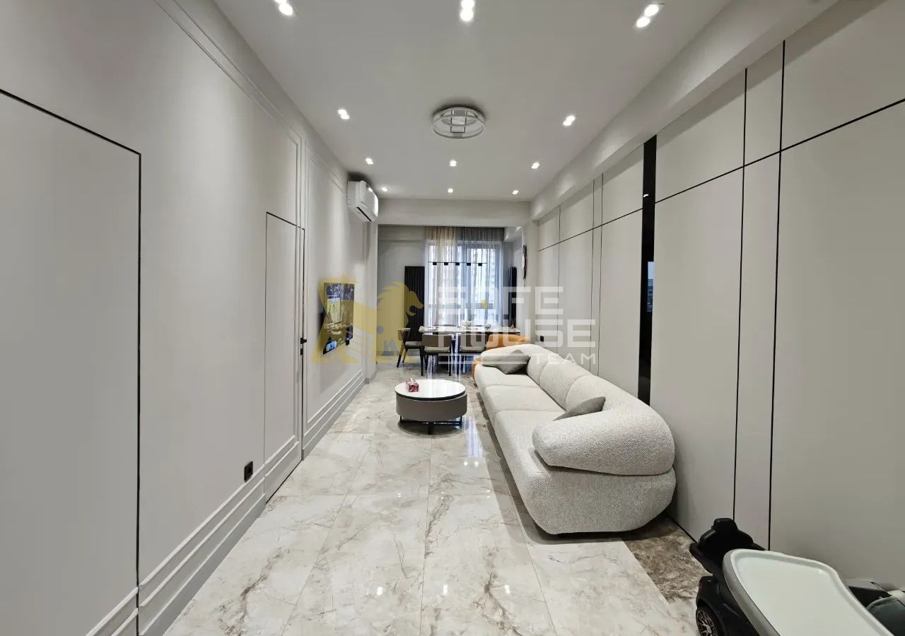 Վաճառքի 3 սենյականոց բնակարան 