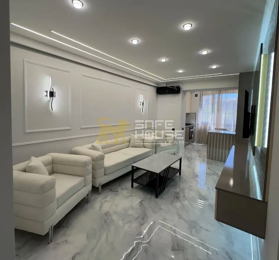 Վաճառքի 4 սենյականոց բնակարան