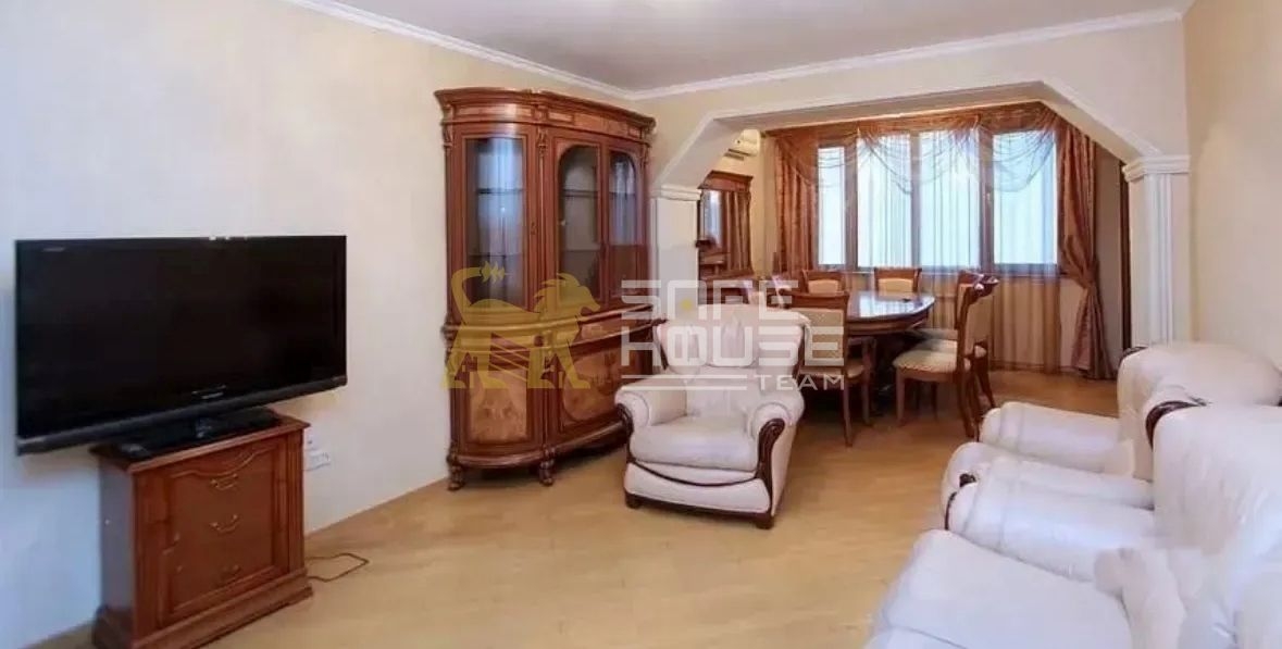 Վաճառքի 3 սենյականոց բնակարան 