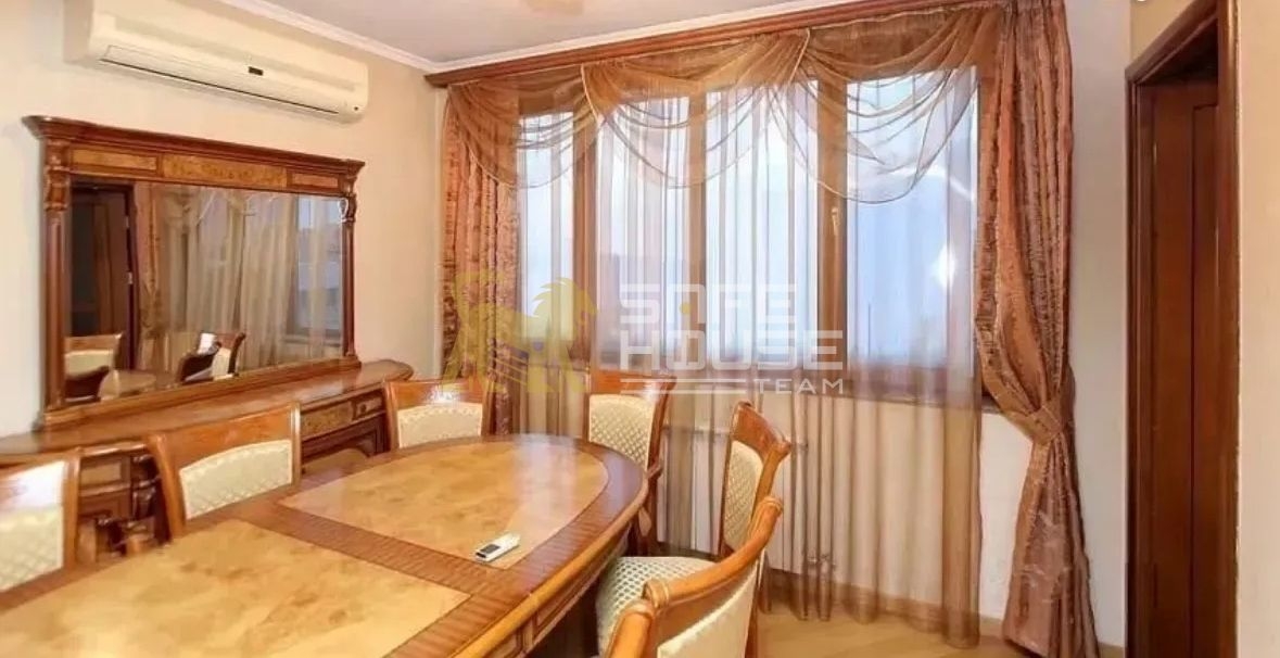 Վաճառքի 3 սենյականոց բնակարան 