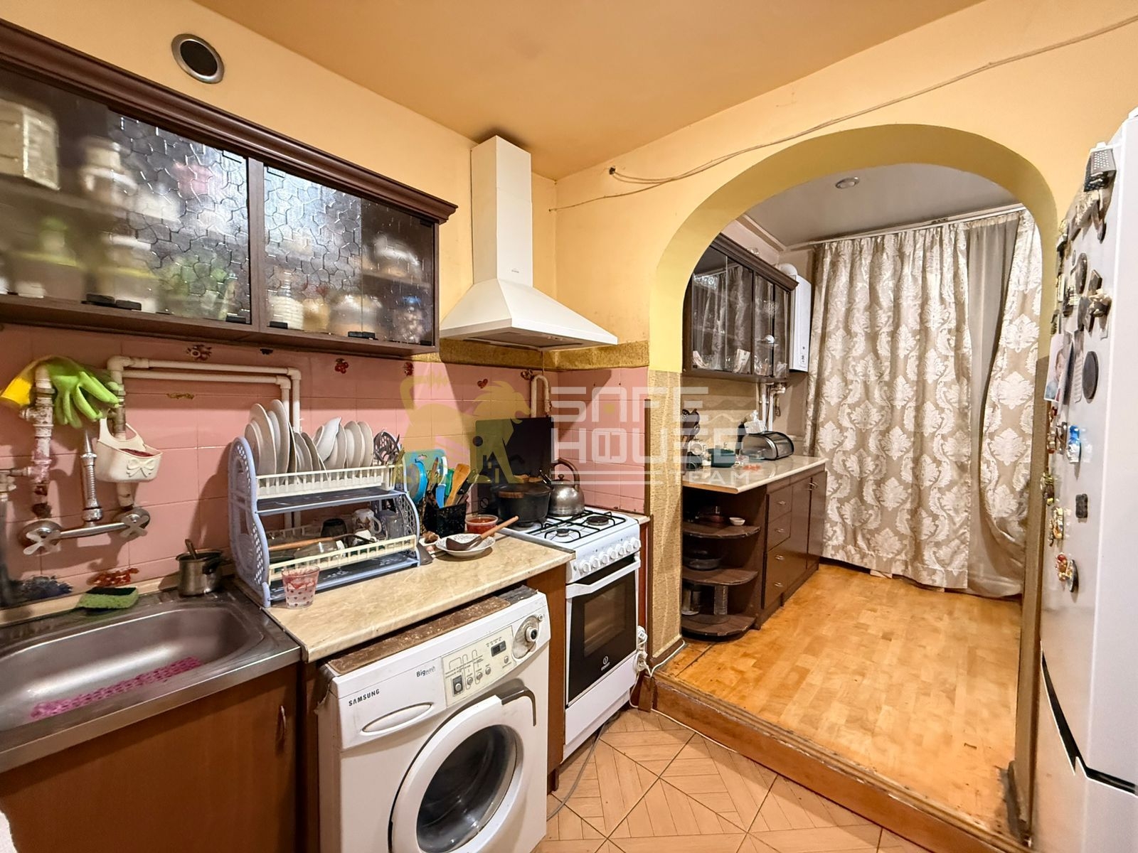 Վարձակալության 3 սենյականոց բնակարան