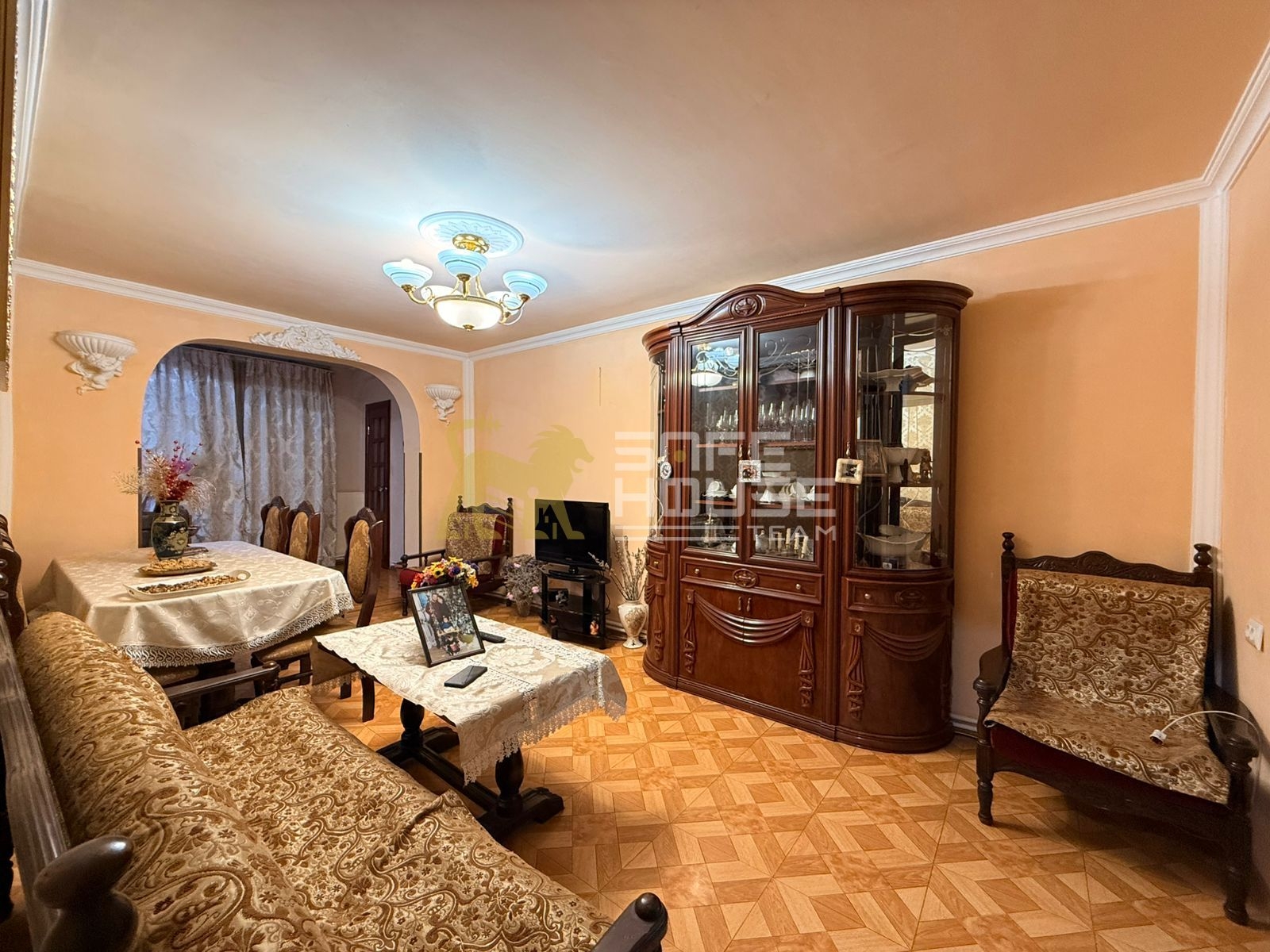 Վարձակալության 3 սենյականոց բնակարան