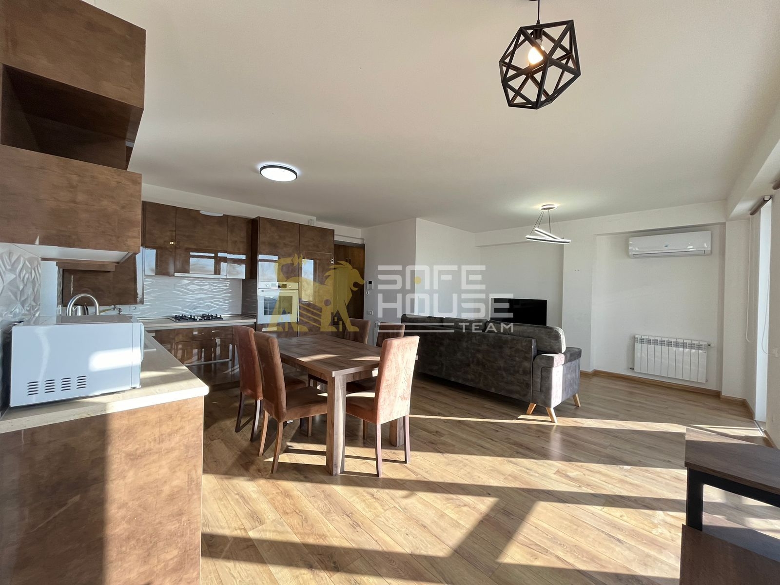 Վարձակալության 3 սենյականոց բնակարան