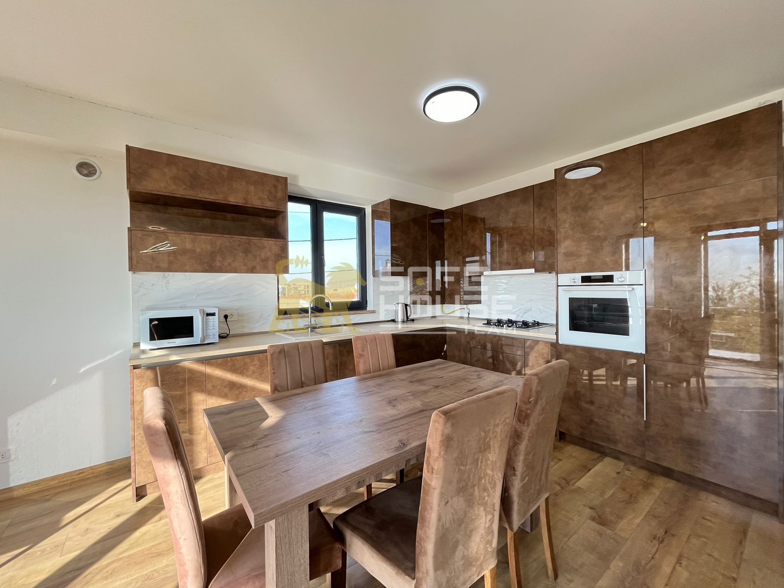 Վարձակալության 3 սենյականոց բնակարան