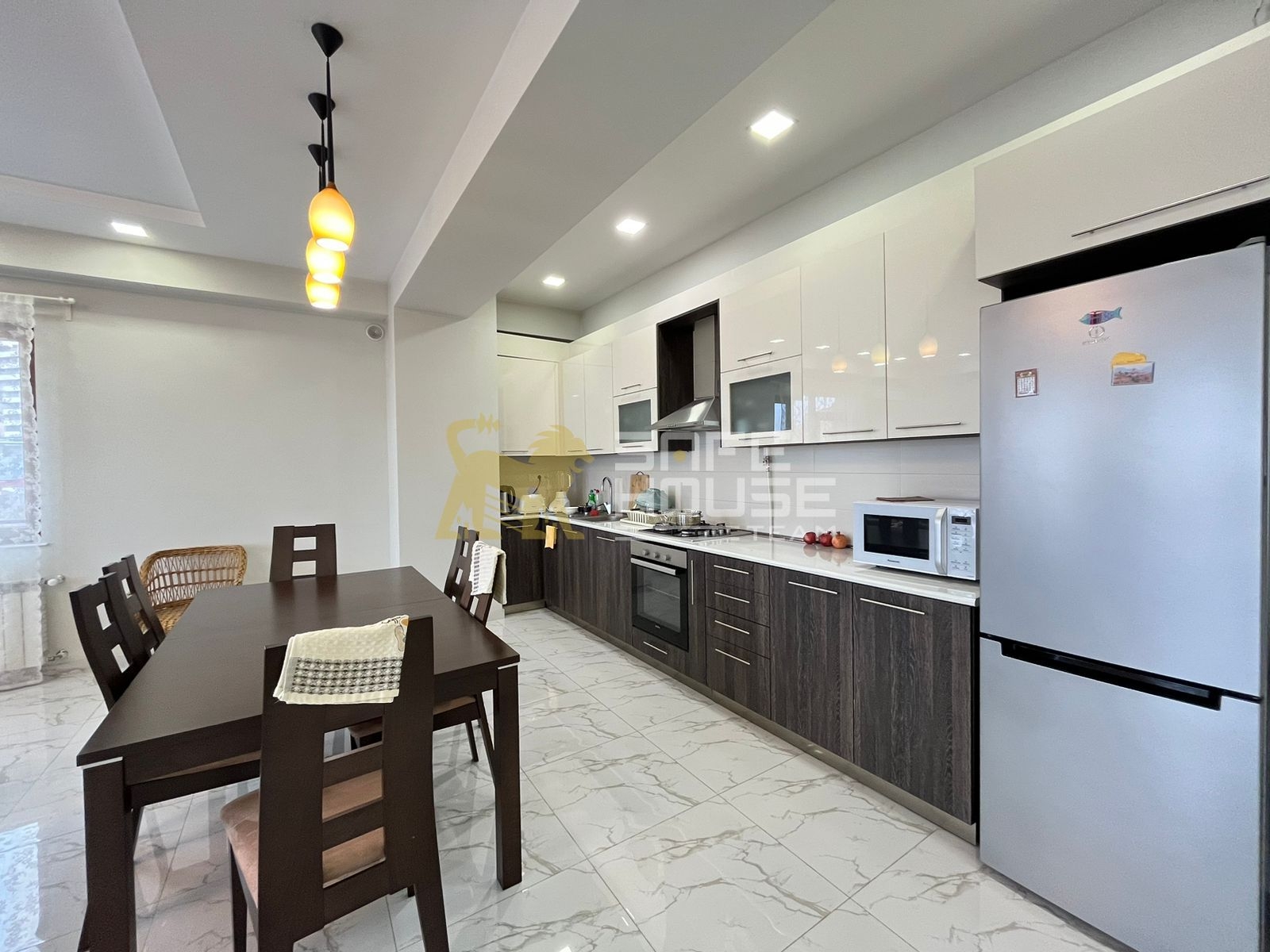 Վարձակալության 4 սենյականոց բնակարան