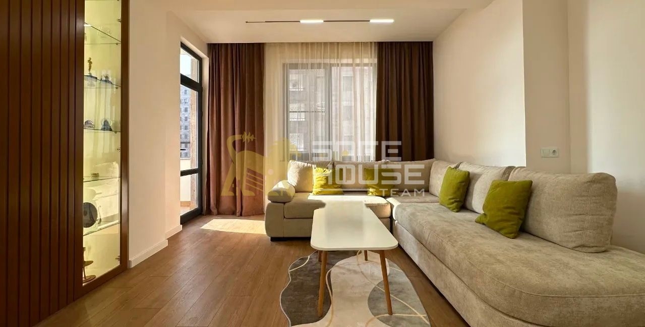 Վաճառքի 5 սենյականոց բնակարան