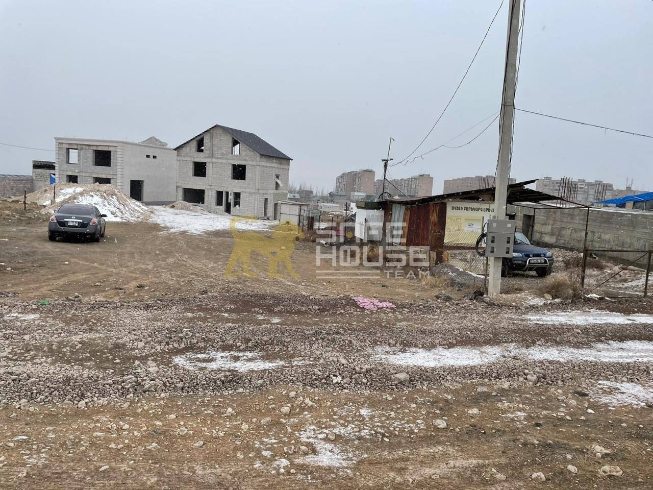 Վաճառքի հողատարածք