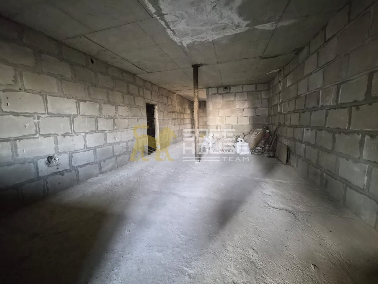 Վաճառքի 4 սենյականոց բնակարան