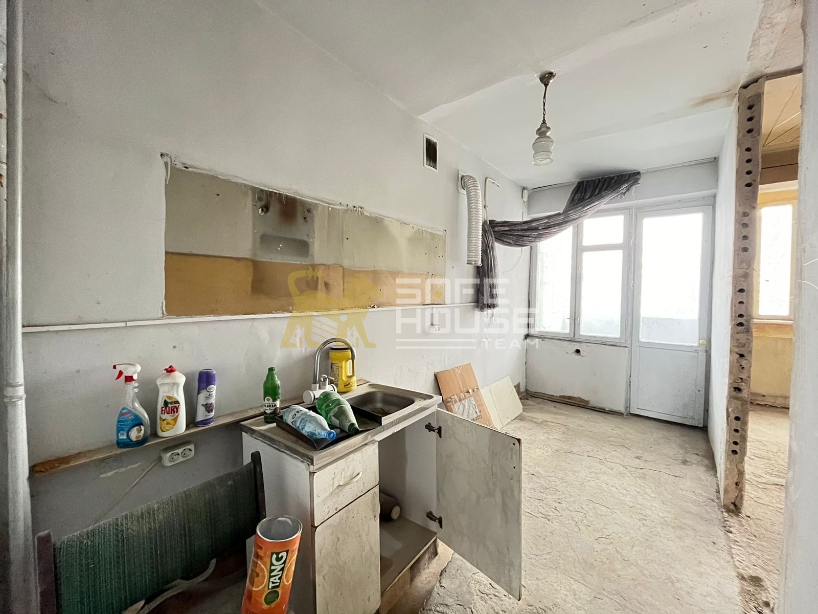 Վաճառքի 4 սենյականոց բնակարան