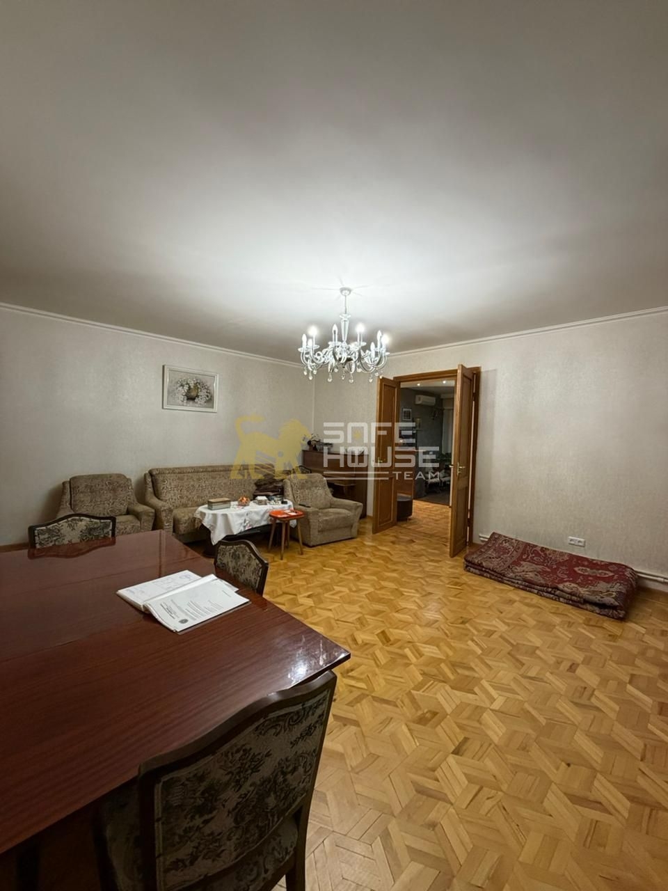 Վաճառքի 3 սենյականոց բնակարան 