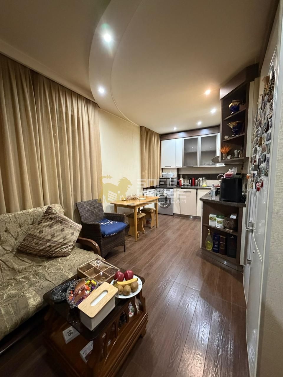 Վաճառքի 3 սենյականոց բնակարան 