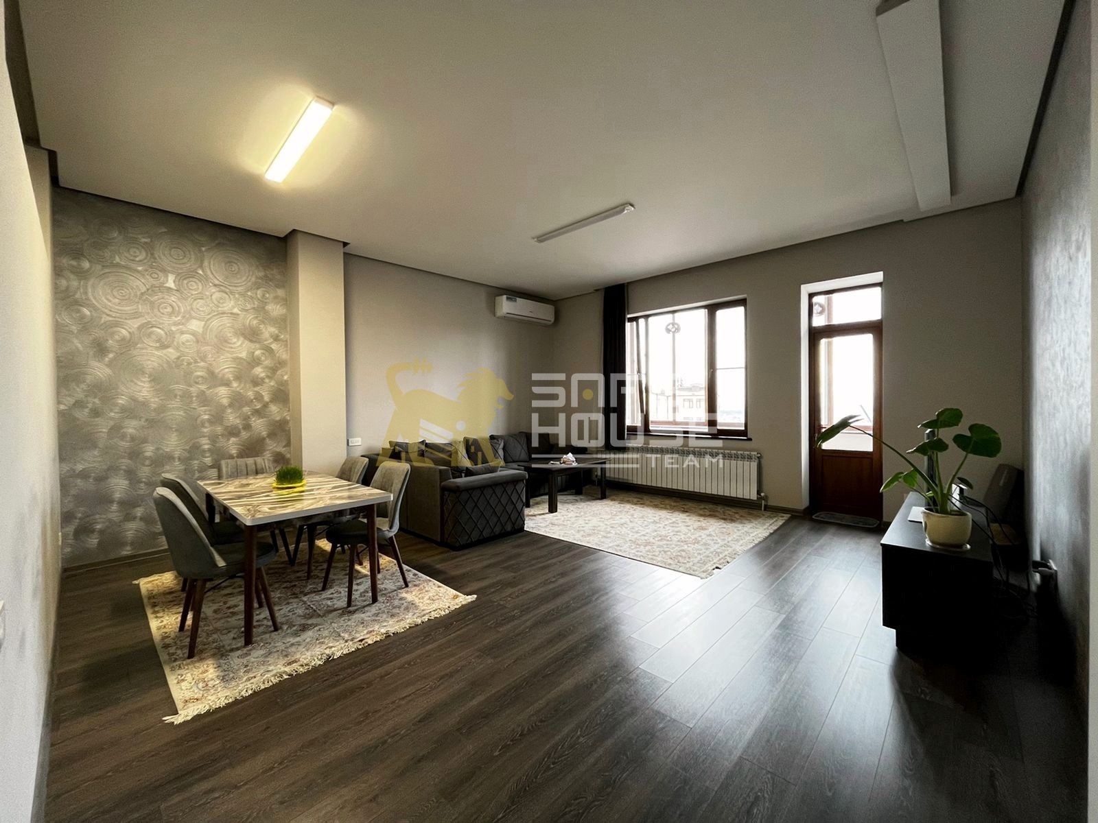 Վաճառքի 4 սենյականոց բնակարան