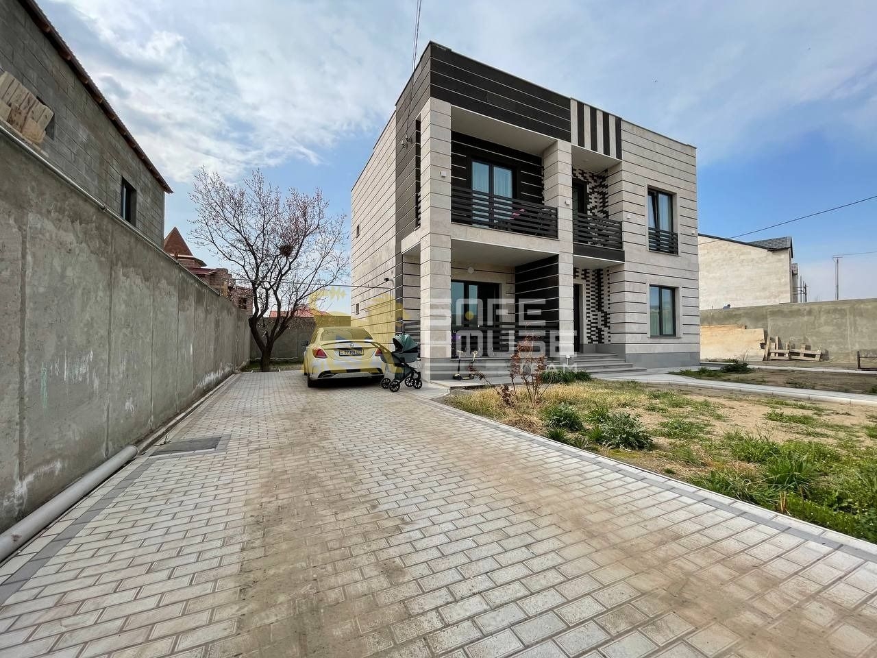 Երկհարկանի առանձնատուն 
