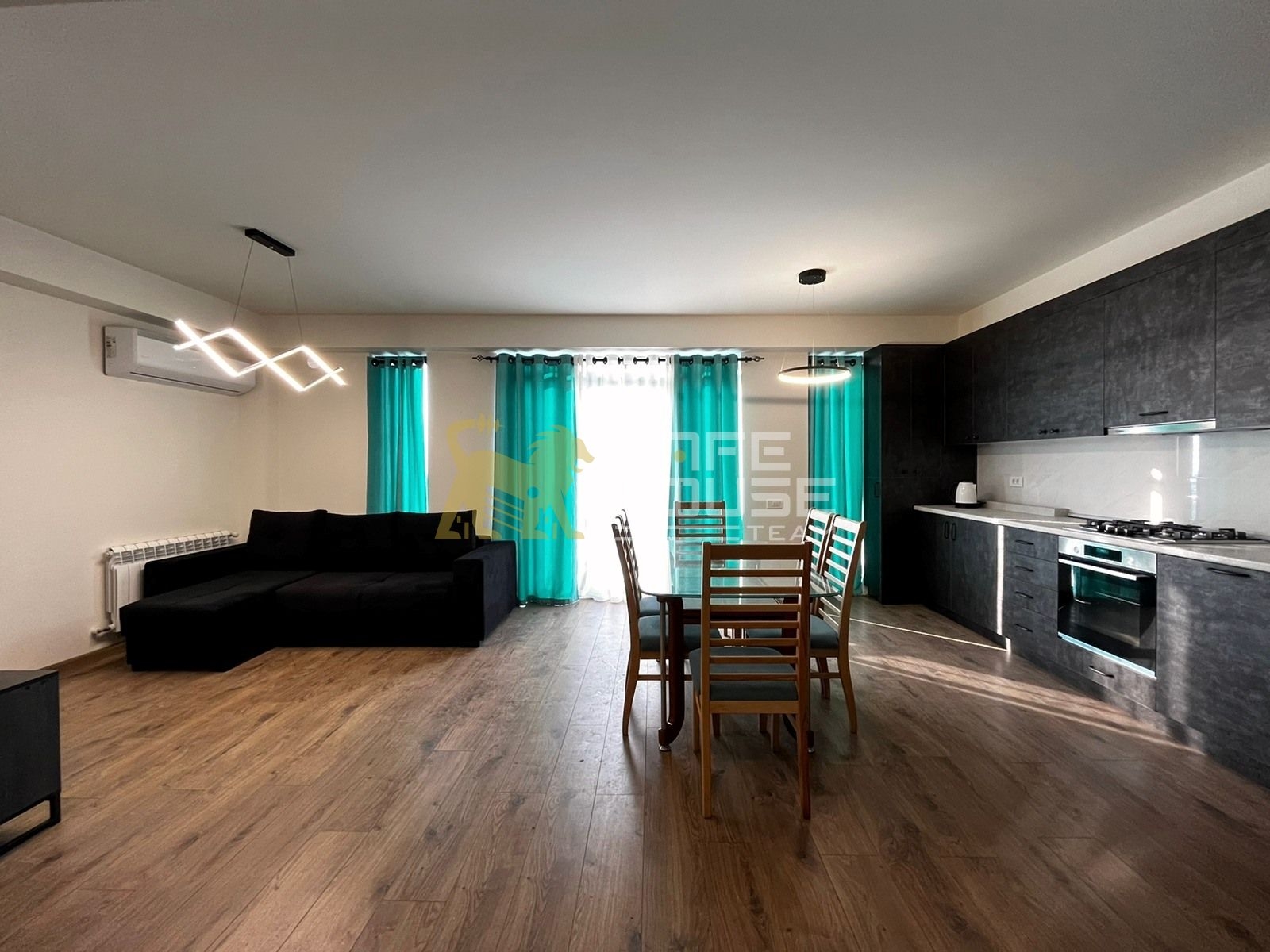 Վաճառքի 3 սենյականոց բնակարան 