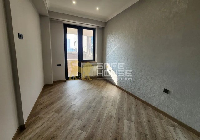 3 Rooms in Apartment , 105m² , 3/14 floor , Designer Renovation