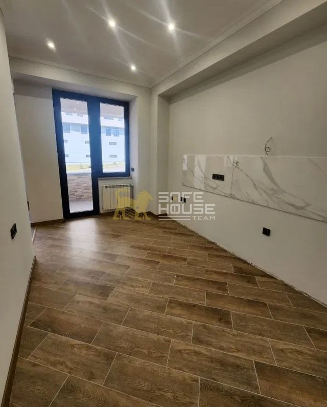 3 Rooms in Apartment , 105m² , 3/14 floor , Designer Renovation